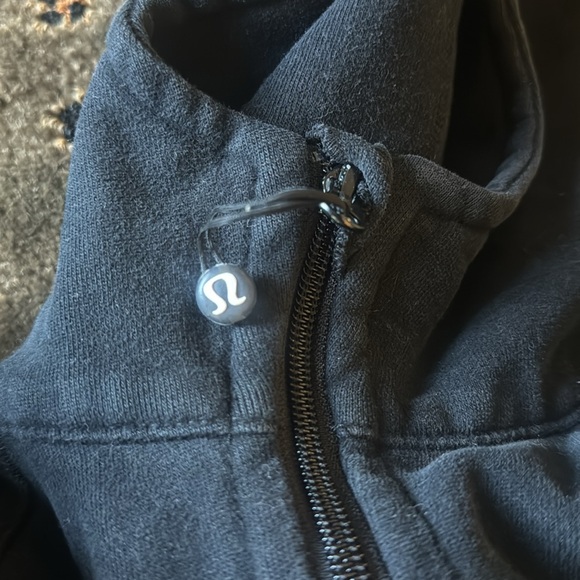 Lulu lemon zip up jacket - Picture 2 of 5